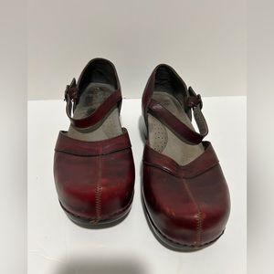 Dansko Mary Jane Maroon Size 40